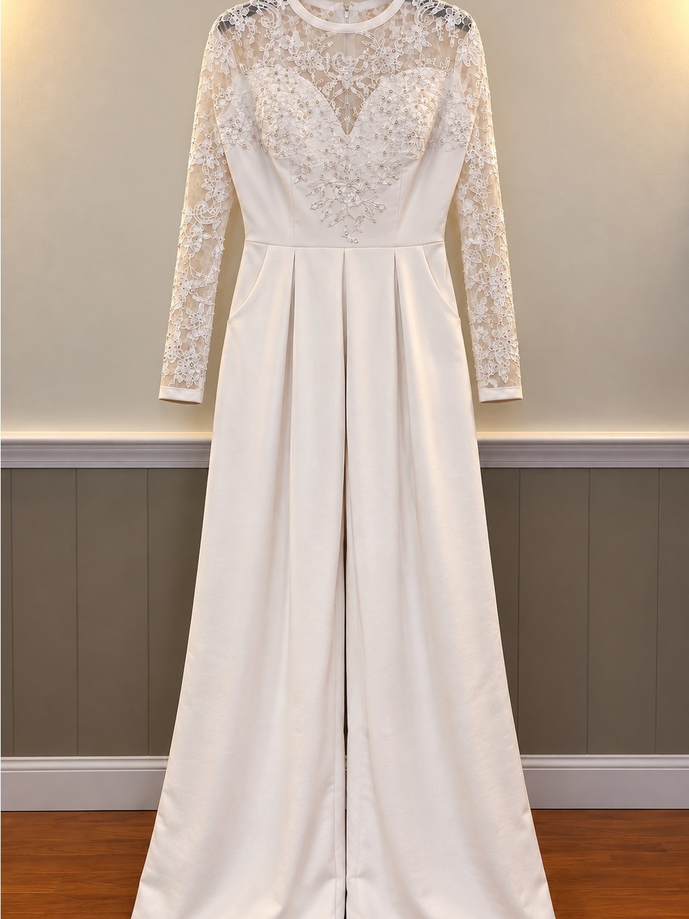 Elegant Ivory/white Lace Long-Sleeve Jumpsuit